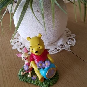Winnie The Pooh with Piglet